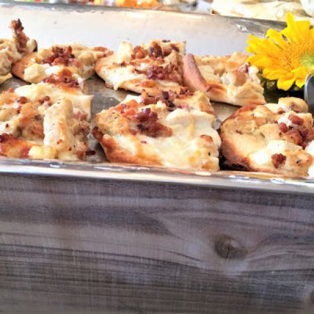 Chicken Carbonara Flatbread Pizzas