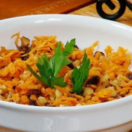 Carrot And Maple-Walnut Salad