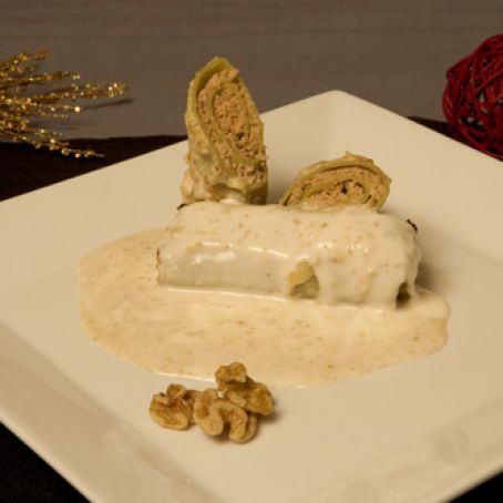 CANELONES CON SALSA BECHAMEL Y NUEZ
