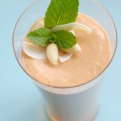 COOLING CARROT COCONUT SMOOTHIE