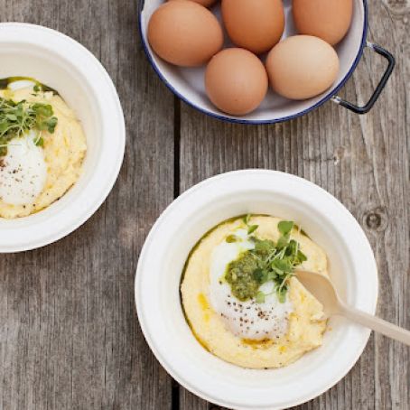 Poached Egg on Polenta with Kale Pesto