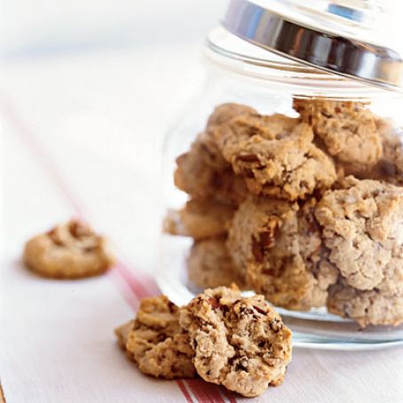 Oatmeal, Chocolate Chip, and Pecan Cookies