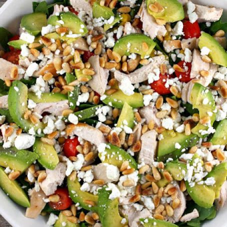 Spinach Salad with Chicken, Avocado and Goat Cheese