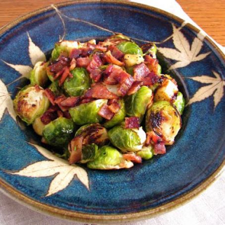 Roasted Brussels Sprouts with Apples and Bacon