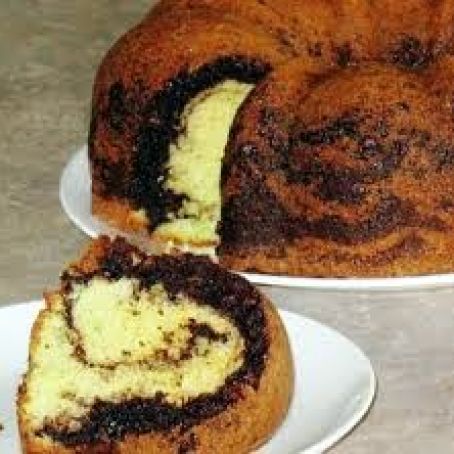 Pistachio Chocolate Bundt Cake