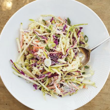 Coleslaw with Apple and Yogurt Dressing
