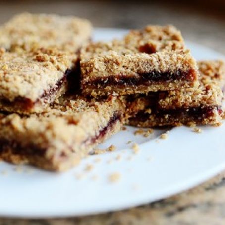 STRAWBERRY OATMEAL BARS