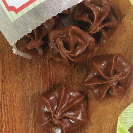 Chocolate-Peanut Butter Kisses