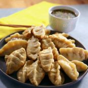 Chicken Pot Stickers with Dipping Sauce