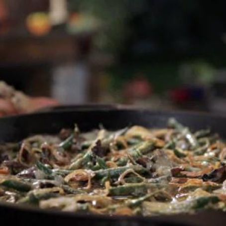 Green Bean Casserole w/Homemade Mushroom Gravy