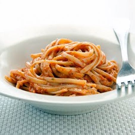 Pasta with Tomato and Almonds (Pesto Alla Trapanese)