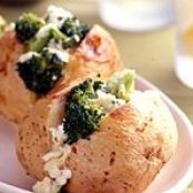 BROCCOLI-CHEDDAR STUFFED POTATO
