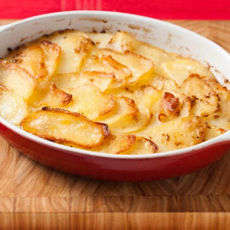 OLD-FASHIONED SCALLOPED POTATOES
