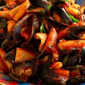 Double Basil Mussels w/Pasta Shells