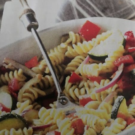 Garden pesto pasta salad