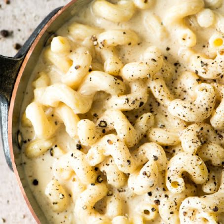 Cacio e Pepe Macaroni and Cheese