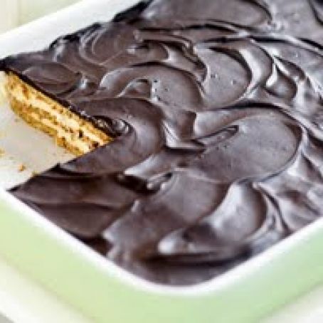 Easy Peanut Butter & Chocolate Eclair Dessert