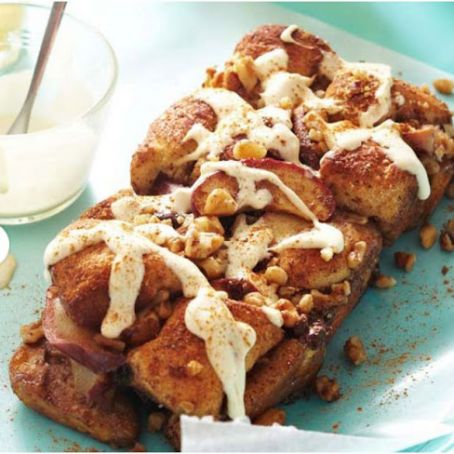 Apple-Cinnamon Pull-Apart Bread