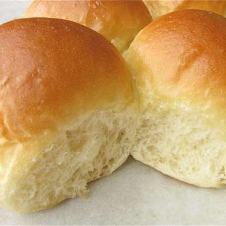 CRAFTYS SOFT DINNER ROLLS
