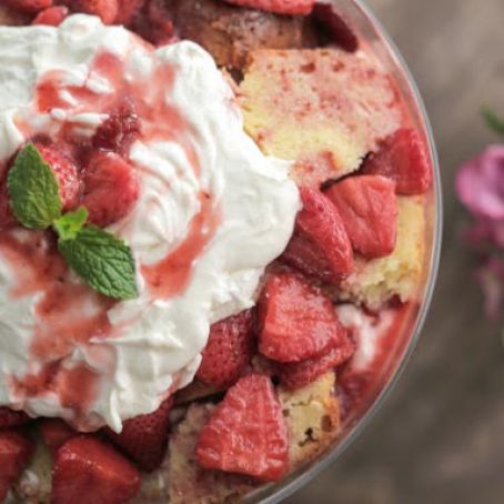 Strawberry Shortcake Trifle