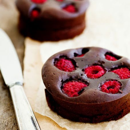 Dark Chocolate and Raspberry Brownie Tarts