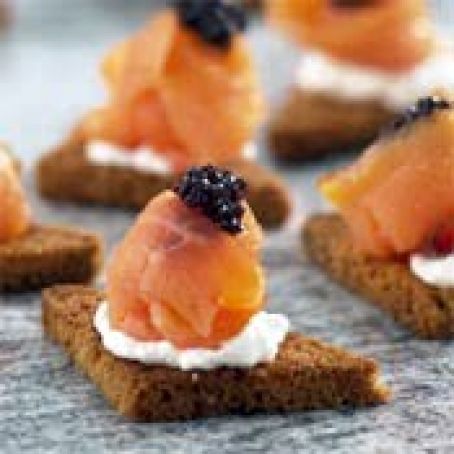 CROSTINI w/CAV, SM SALM & LEMON VODKA CREAM