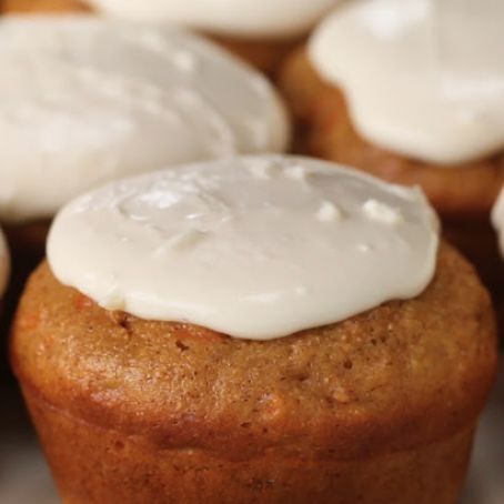 Healthier Carrot Cake Cupcakes