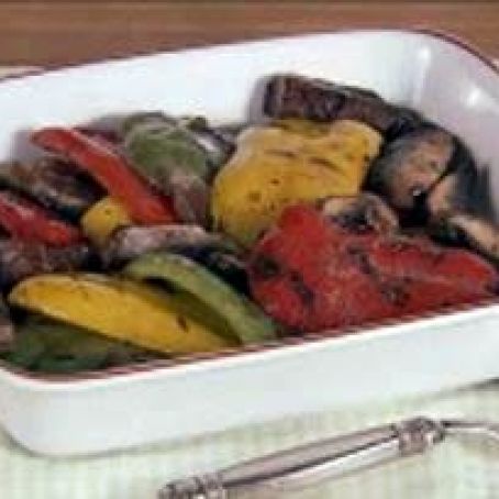 Grilled Tri-Colored Pepper & Mushroom Salad