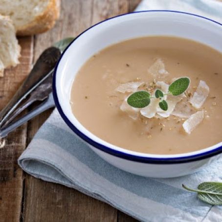 Paleo Roasted Garlic Soup {Paleo, Gluten Free, Grain Free}