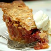 Rhubarb Strawberry Pie