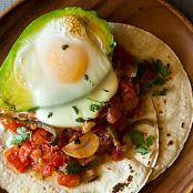 Avocado y Huevos Caliente