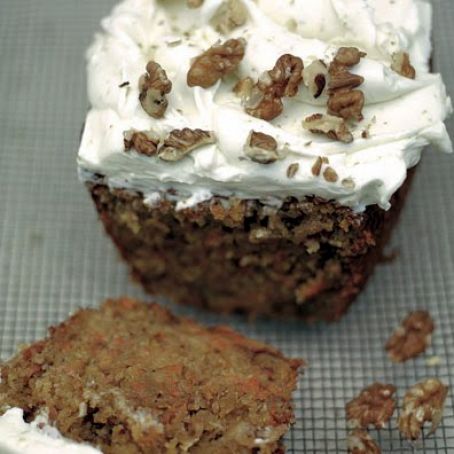 A Rather Pleasing Carrot Cake with Lime Marscapone Icing (Jamie Oliver)