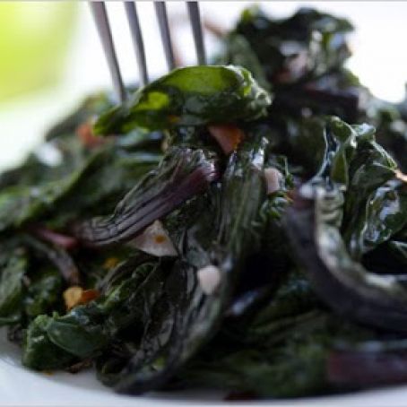 SAUTEED BEET GREENS w/GARLIC