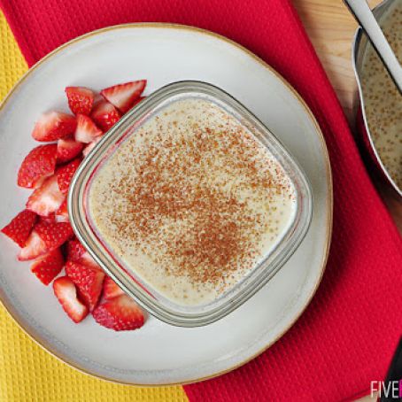 Quinoa Pudding {with Coconut Milk & Maple Syrup}