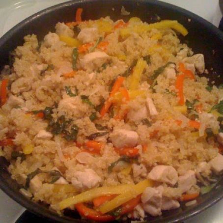 Garlic Chicken Stir-Fry with Quinoa, Peppers & Basil