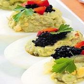 HUEVOS RELLENOS DE GUACAMOLE