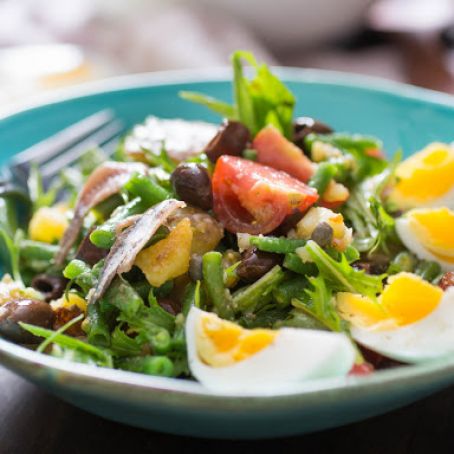 The Un-Composed (i.e., Best) Niçoise Salad