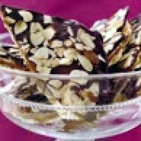 Chocolate-Almond Saltine Toffee