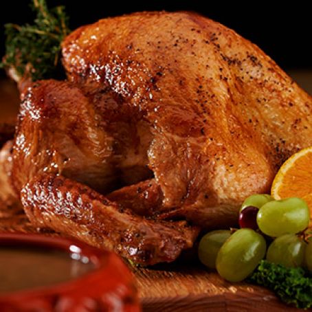 Traditional Roast Turkey with Giblet Gravy
