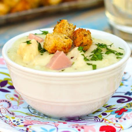 Cheesy Chicken Cordon Bleu Soup
