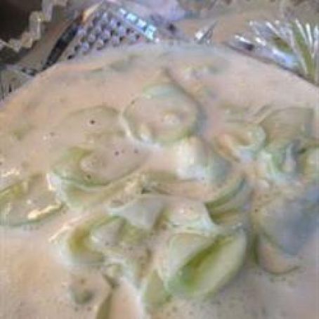 Cucumbers with Sour Cream Dressing