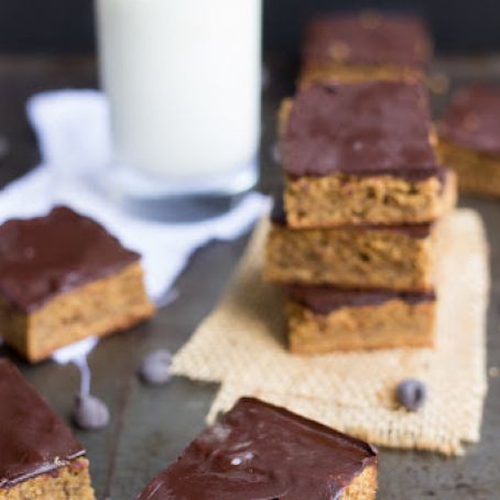 bar - vegan peanut butter quinoa bar
