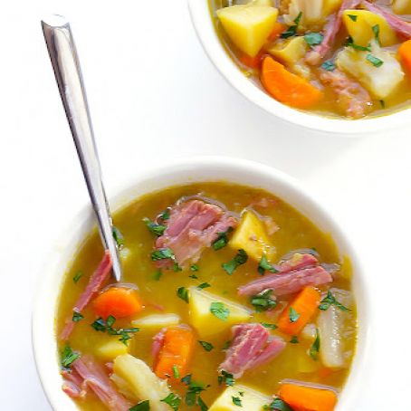 Slow Cooker Corned Beef and Cabbage Soup
