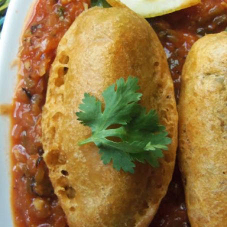 Beer-Battered Stuffed Jalapeño Poppers With Tomato Jam