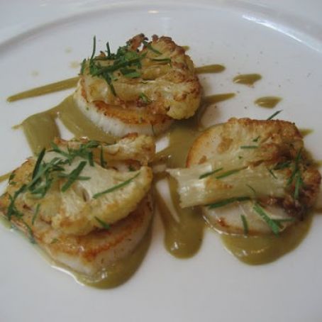 Scallops and Cauliflower with Caper-Raisin Sauce