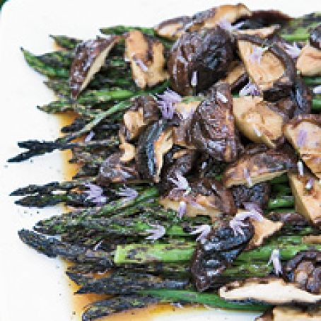 Asparagus and Grilled Shiitake with Soy Vinaigrette