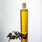 OIL - Garlic & Black Pepper-Infused Olive Oil