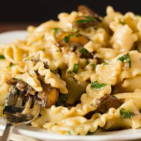 Creamy Mushroom-Fontina Pasta