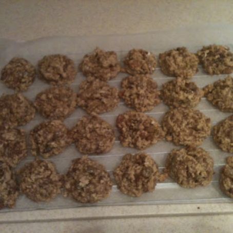 SPICY OATMEAL RAISIN COOKIES