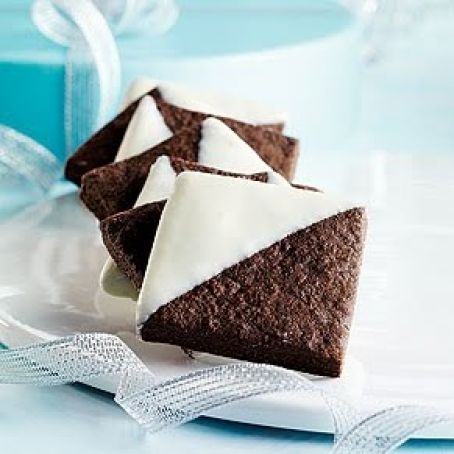 Brown Sugar Chocolate Shortbread Cookies